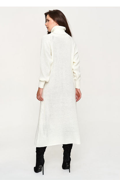  Robe de jour model 231970 Makadamia 