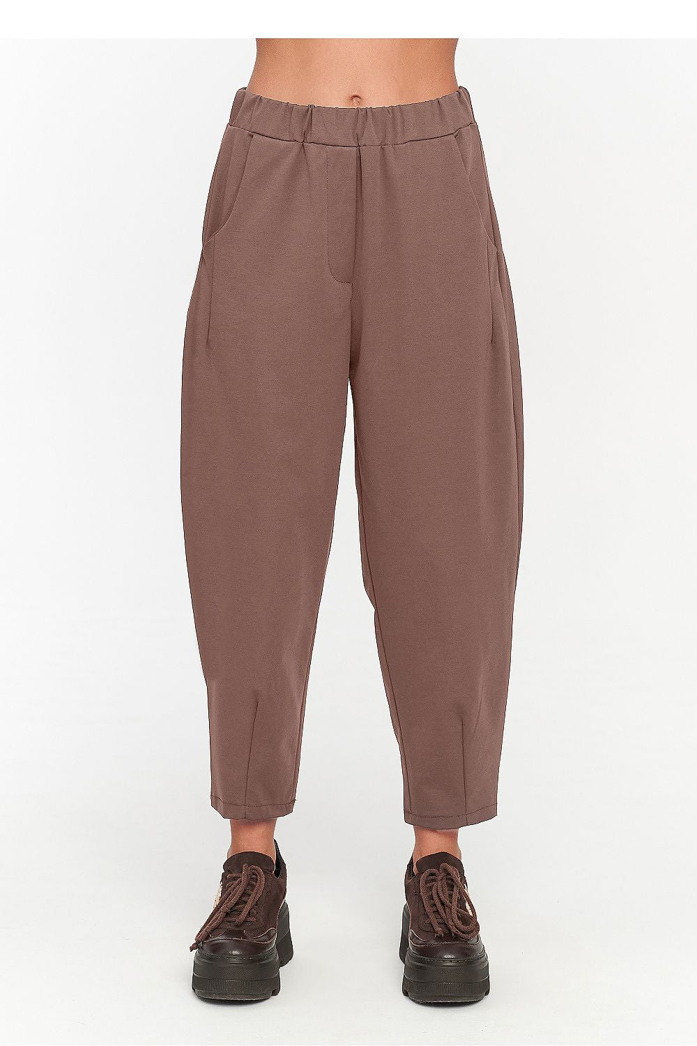  Pantalon femme model 231980 Makadamia 