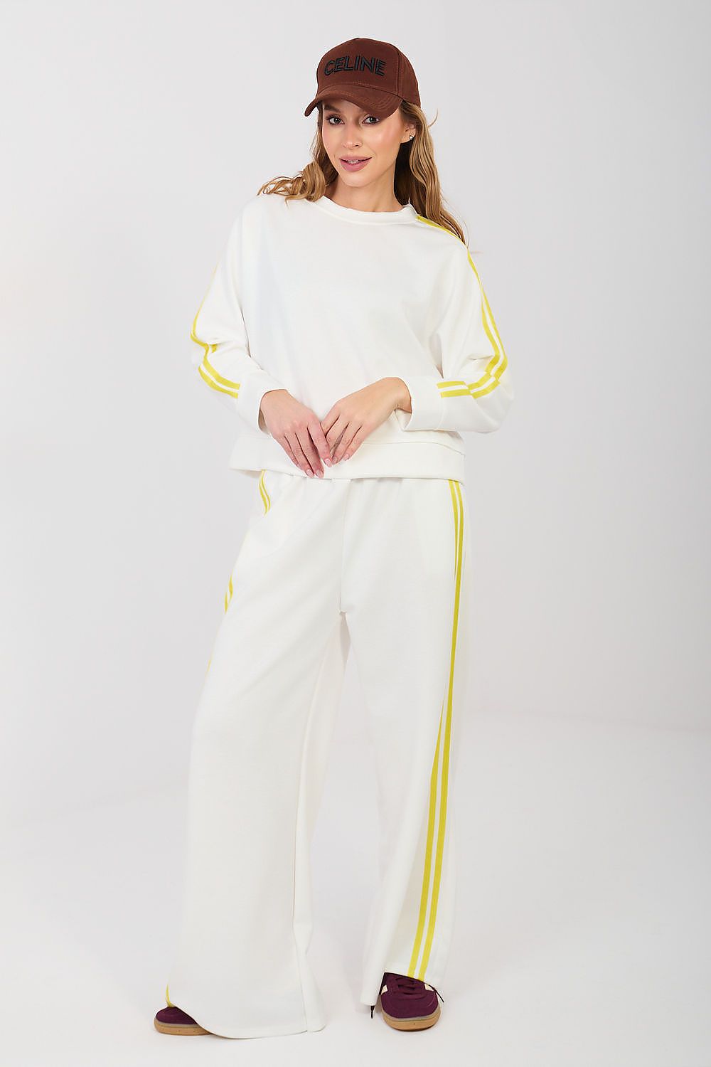  L`ensemble model 232207 Rue Paris 