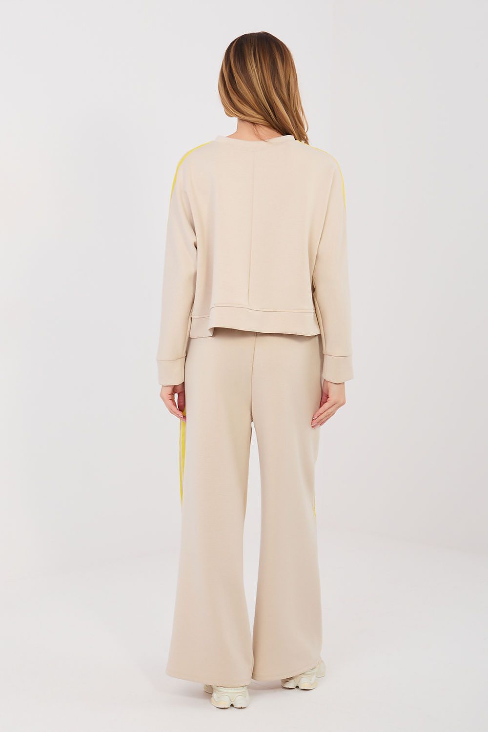  L`ensemble model 232213 Rue Paris 