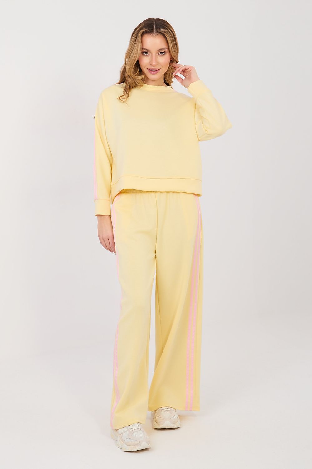  L`ensemble model 232212 Rue Paris 