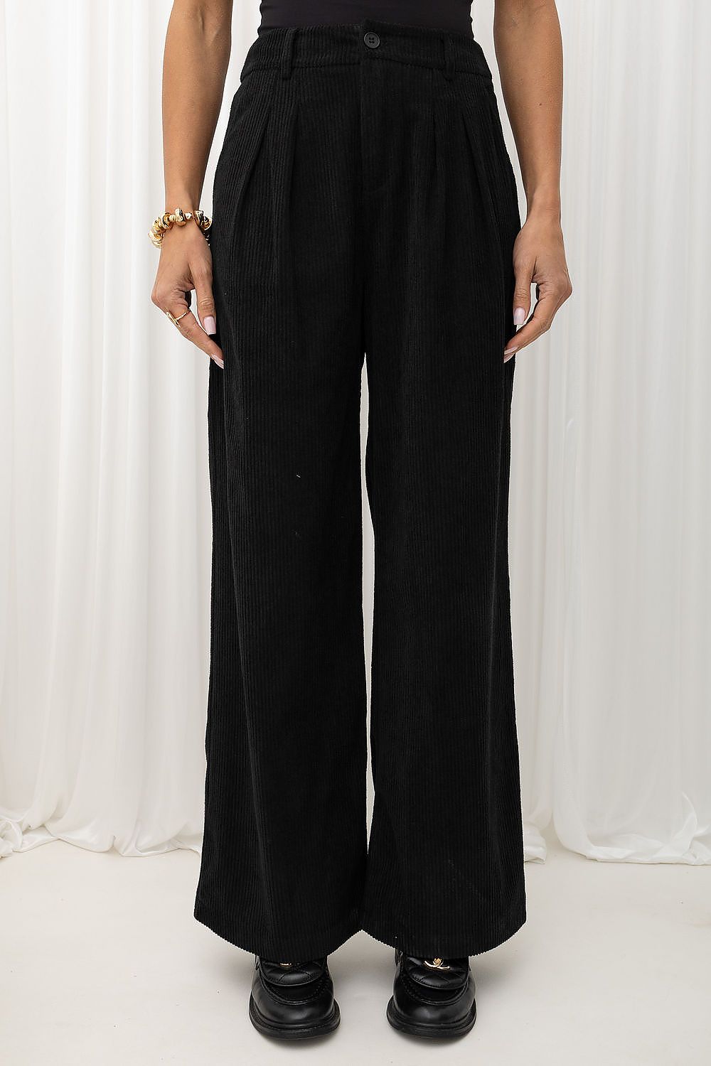  Pantalon en velours côtelé model 232405 Italy Moda 