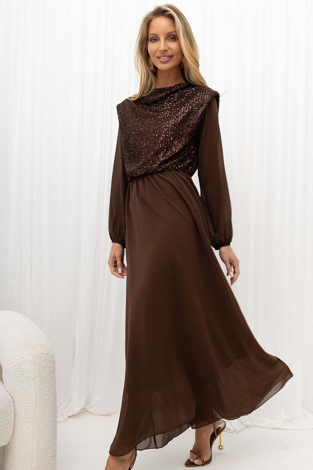 Robe de soirée model 232419 Rue Paris 