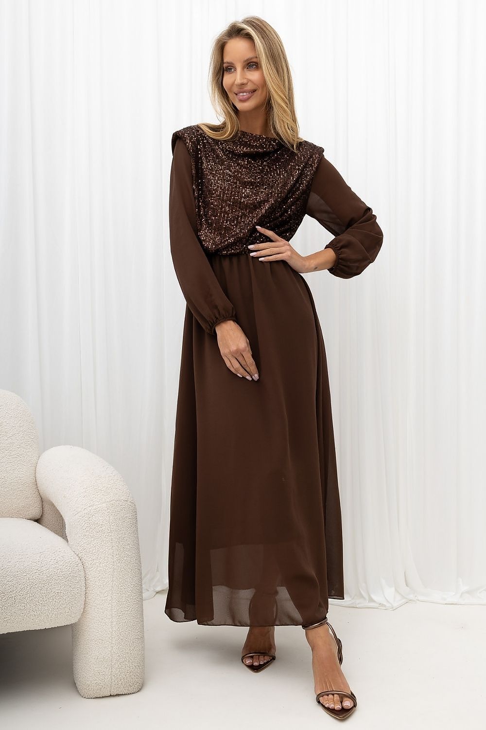  Robe de soirée model 232419 Rue Paris 
