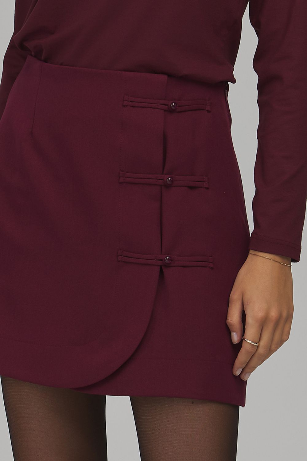  Jupe courte model 232496 Nife 