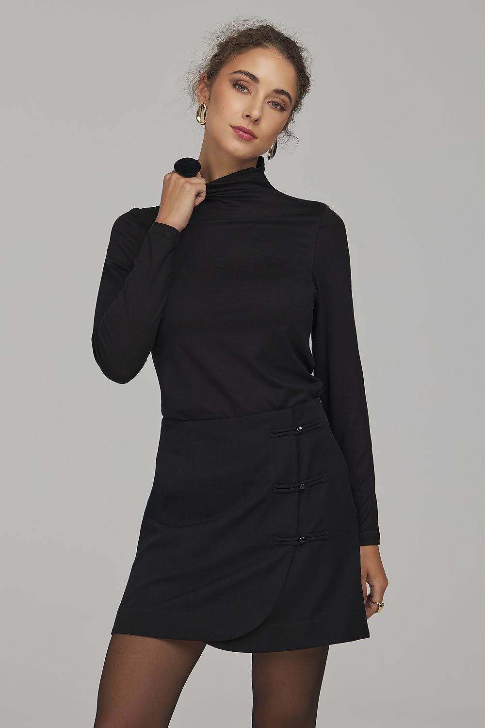  Jupe courte model 232497 Nife 