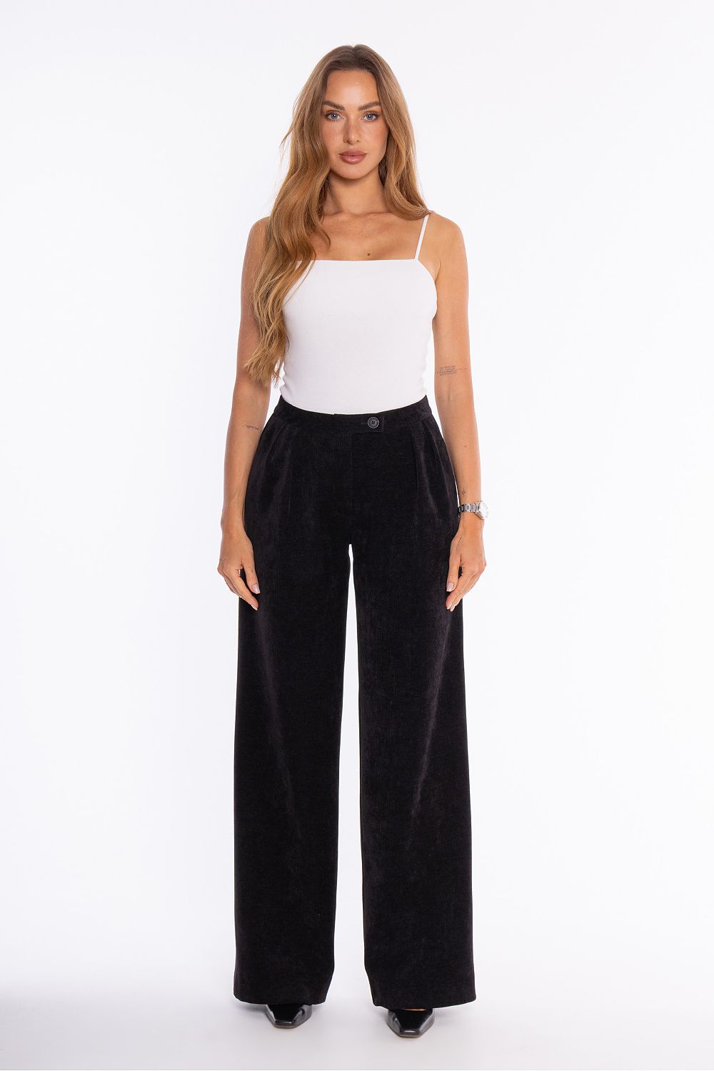  Pantalon en velours côtelé model 232850 Moe 