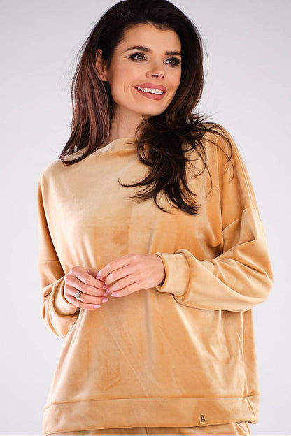  Sweatshirt model 155476 awama 