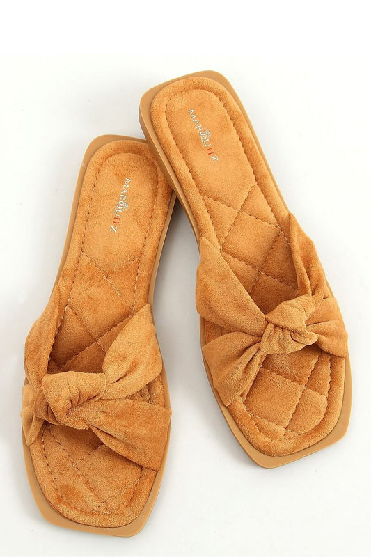 Clacquettes model 156361 Inello