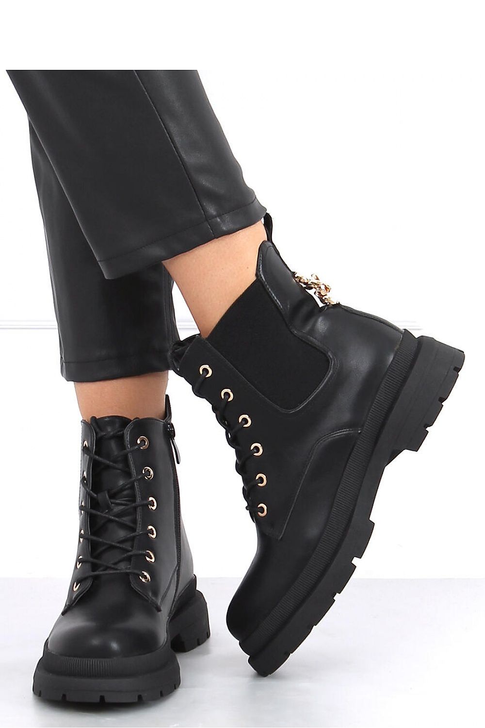 Bottes model 159932 Inello