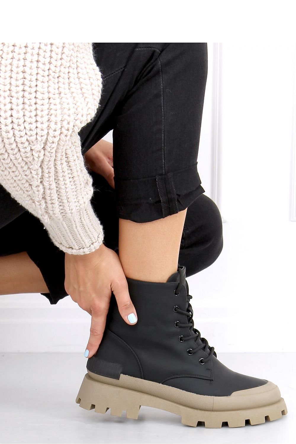 Chaussure de marche model 160021 Inello