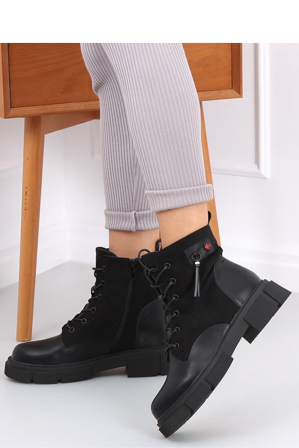 Bottes model 160287 Inello