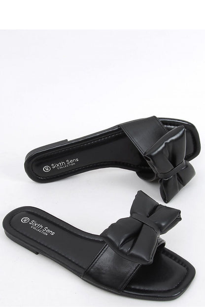 Clacquettes model 164389 Inello