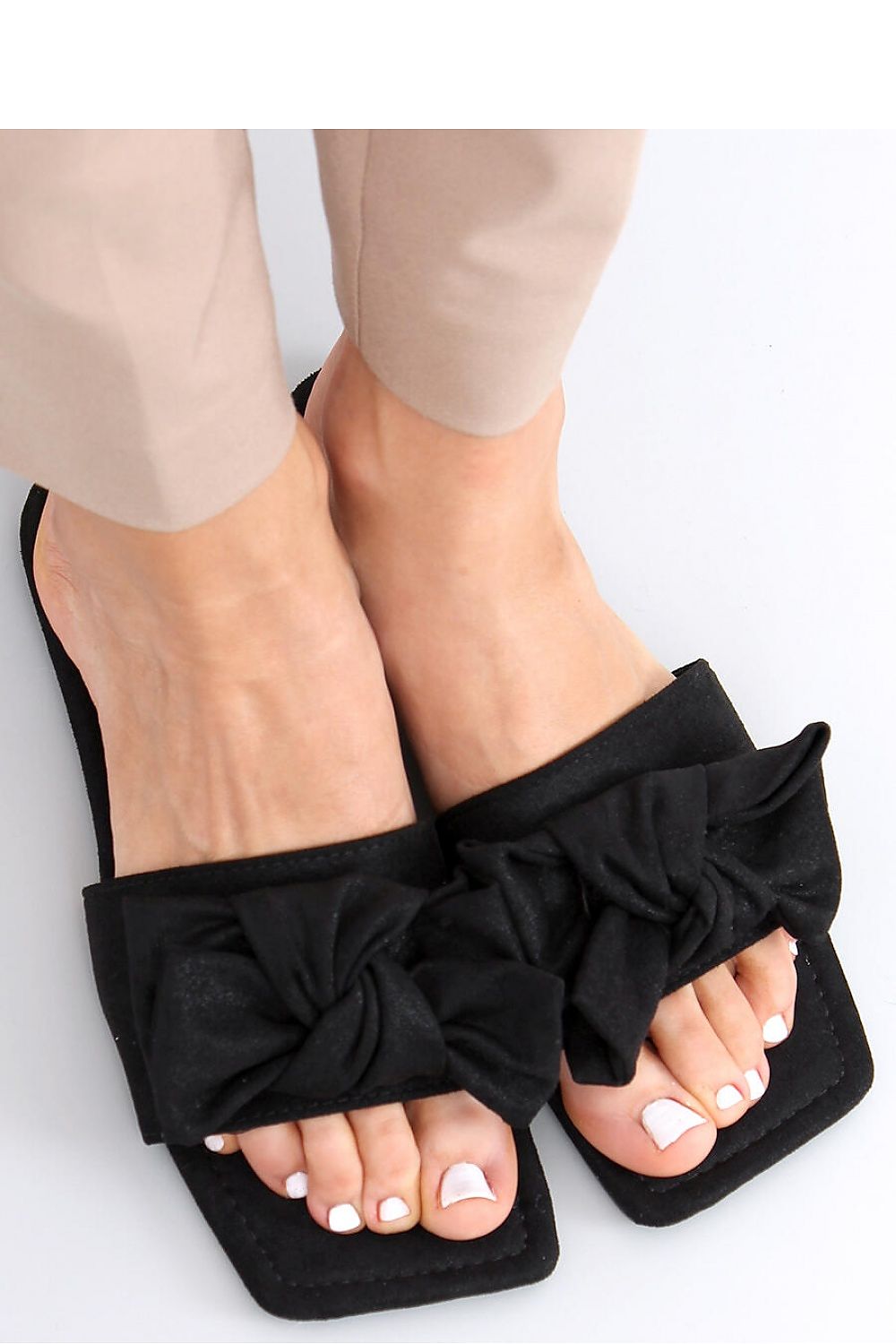 Clacquettes model 164422 Inello