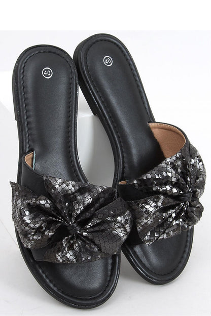 Clacquettes model 164490 Inello