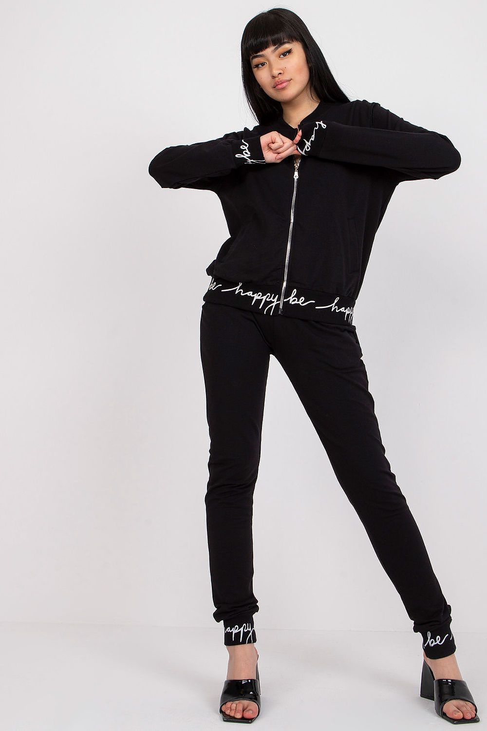 L`ensemble model 164812 Relevance