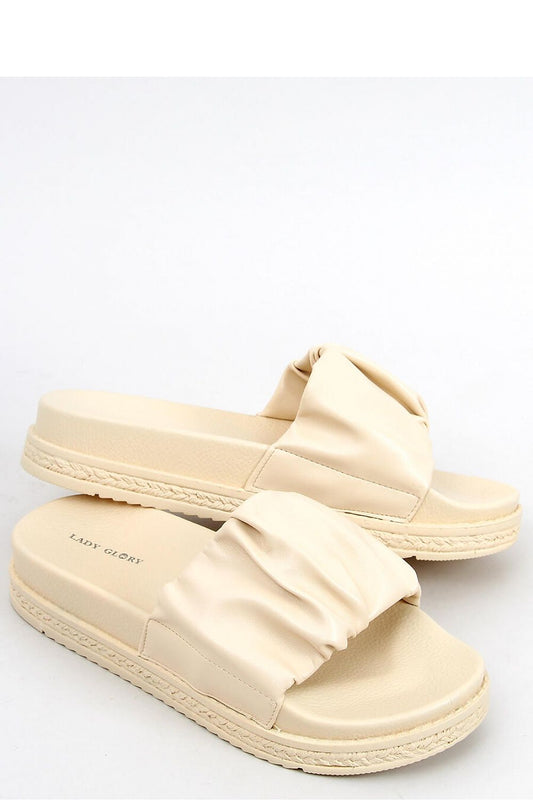 Clacquettes model 165069 Inello