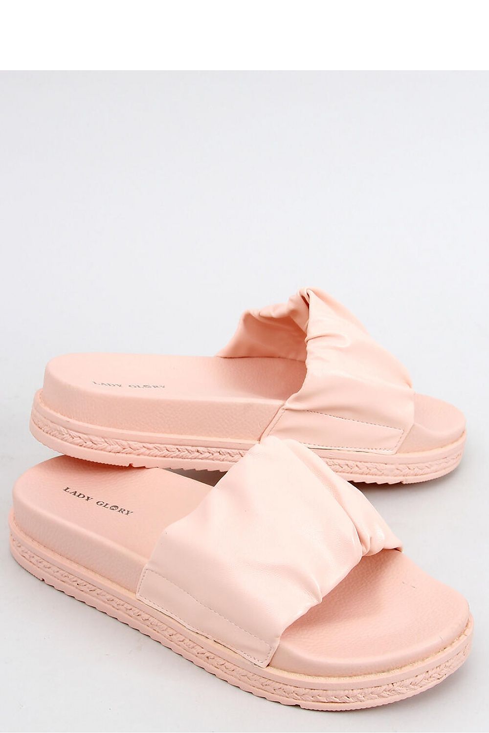 Clacquettes model 165071 Inello