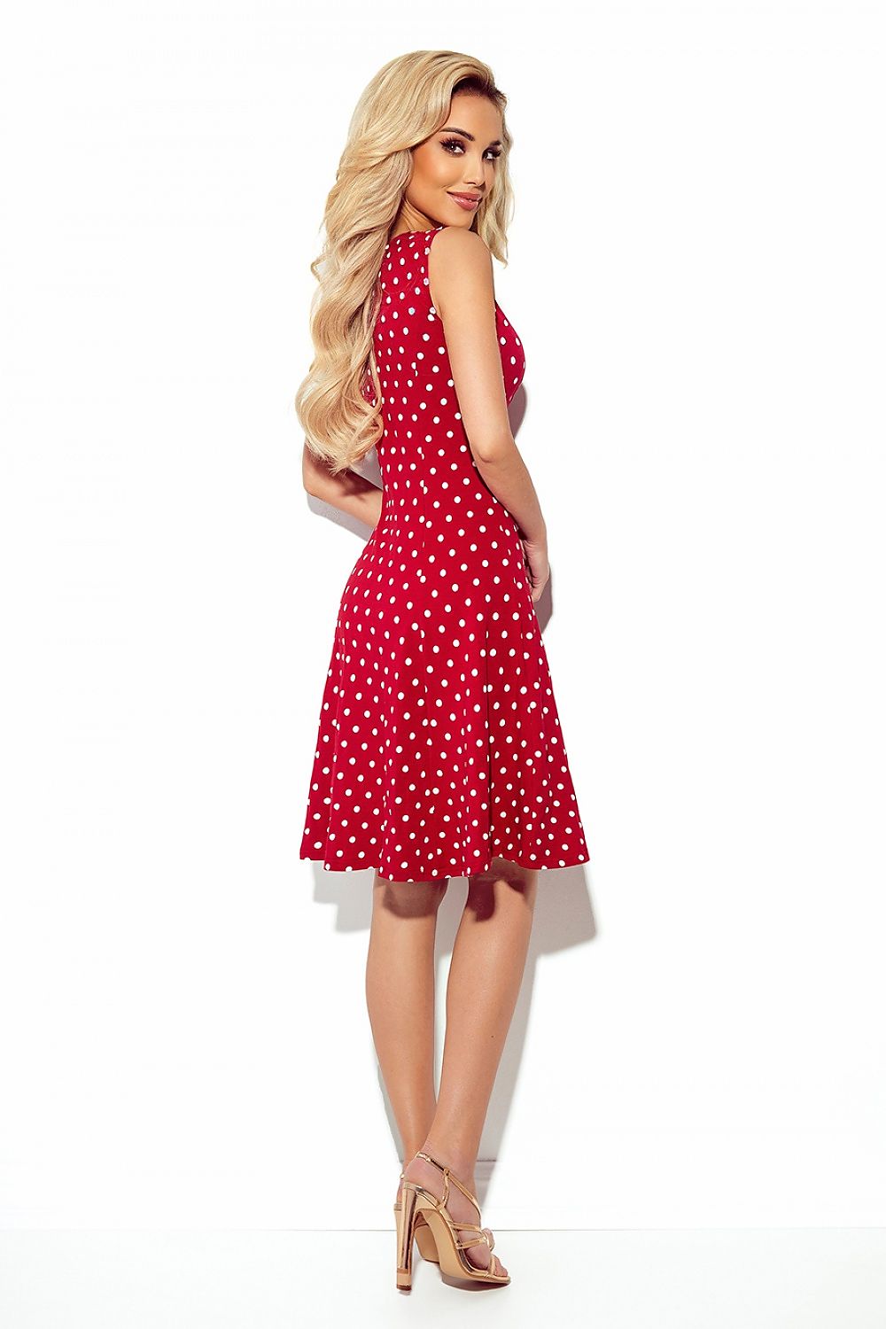 Robe de jour model 165605 Numoco