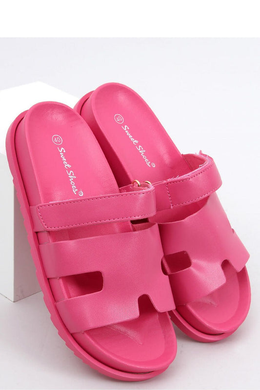 Clacquettes model 167264 Inello