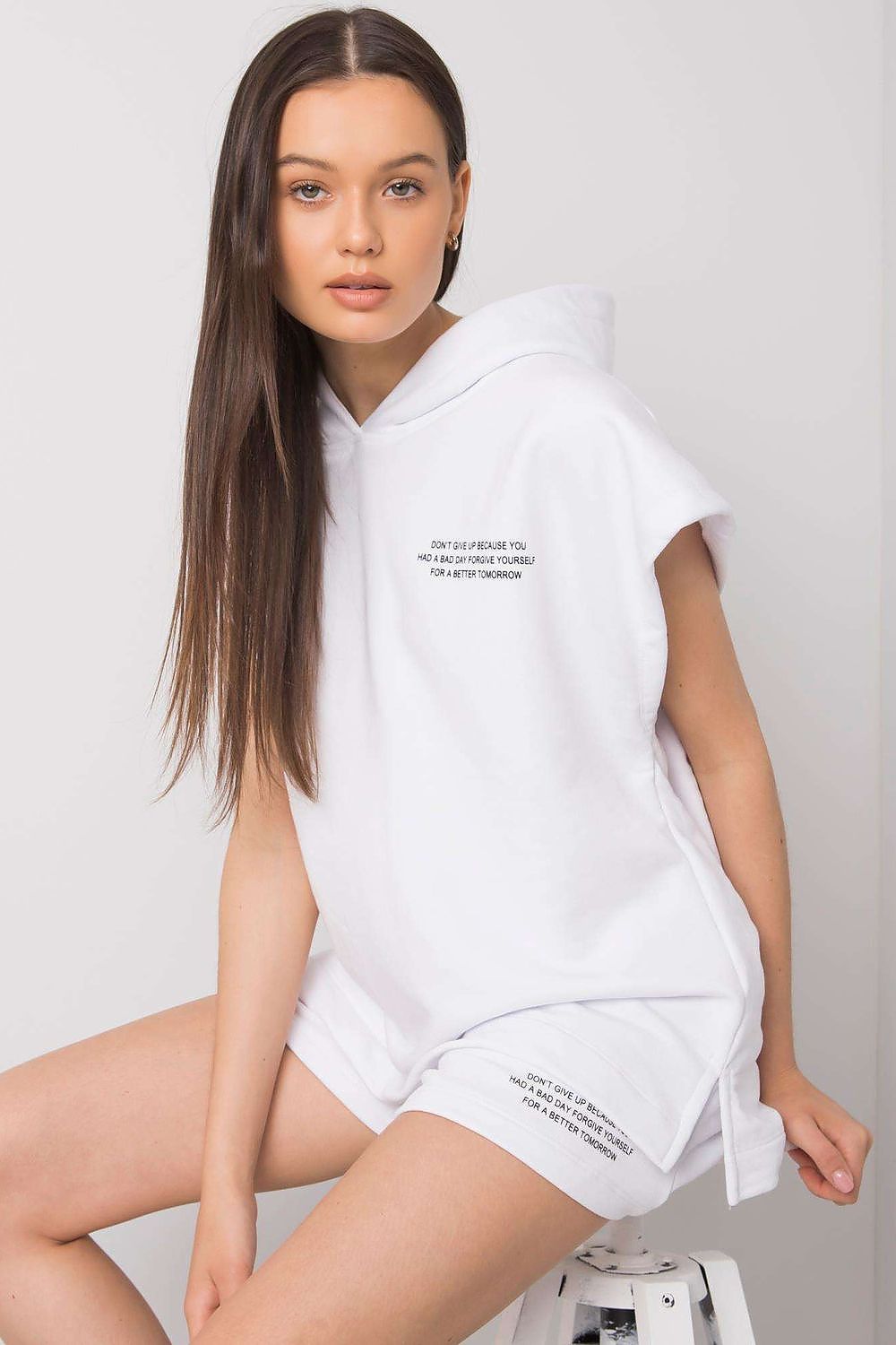 L`ensemble model 168928 Rue Paris