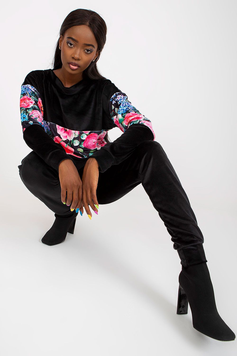 L`ensemble model 169457 Rue Paris