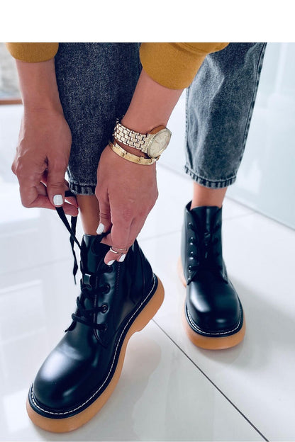 Bottes model 170297 Inello
