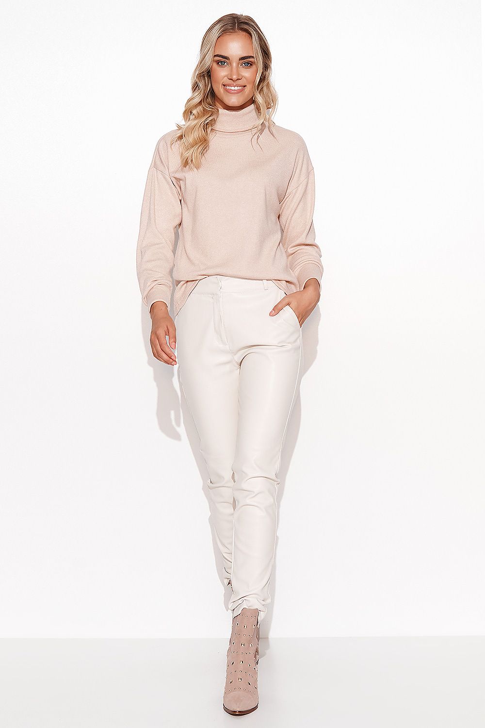 Col roulé model 170925 Makadamia