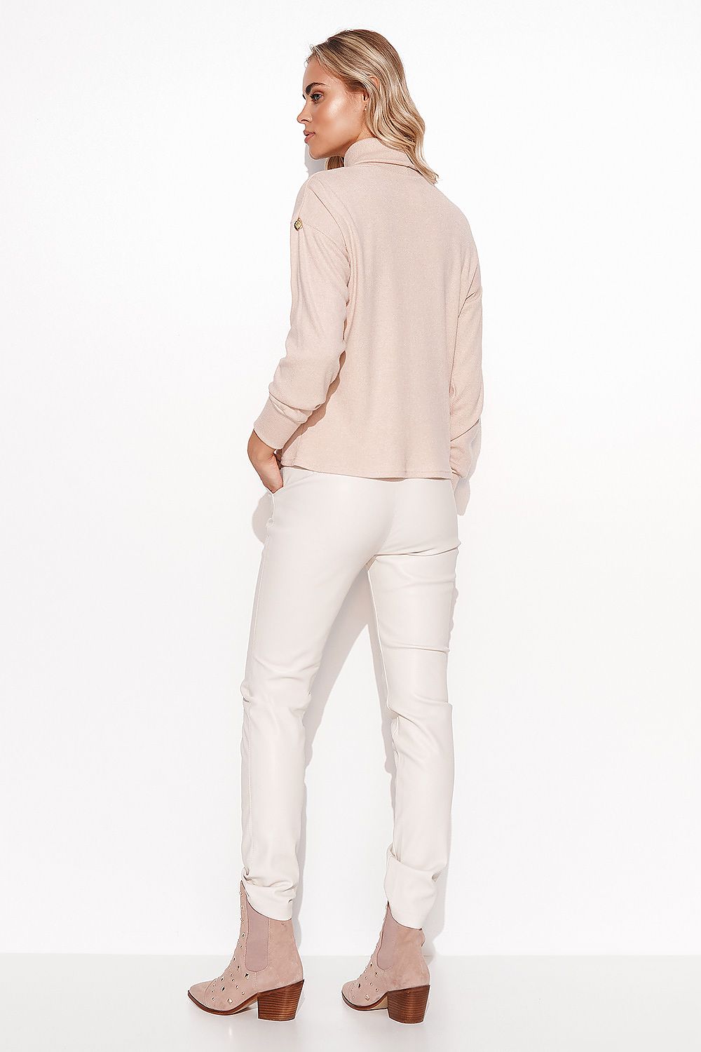 Col roulé model 170925 Makadamia
