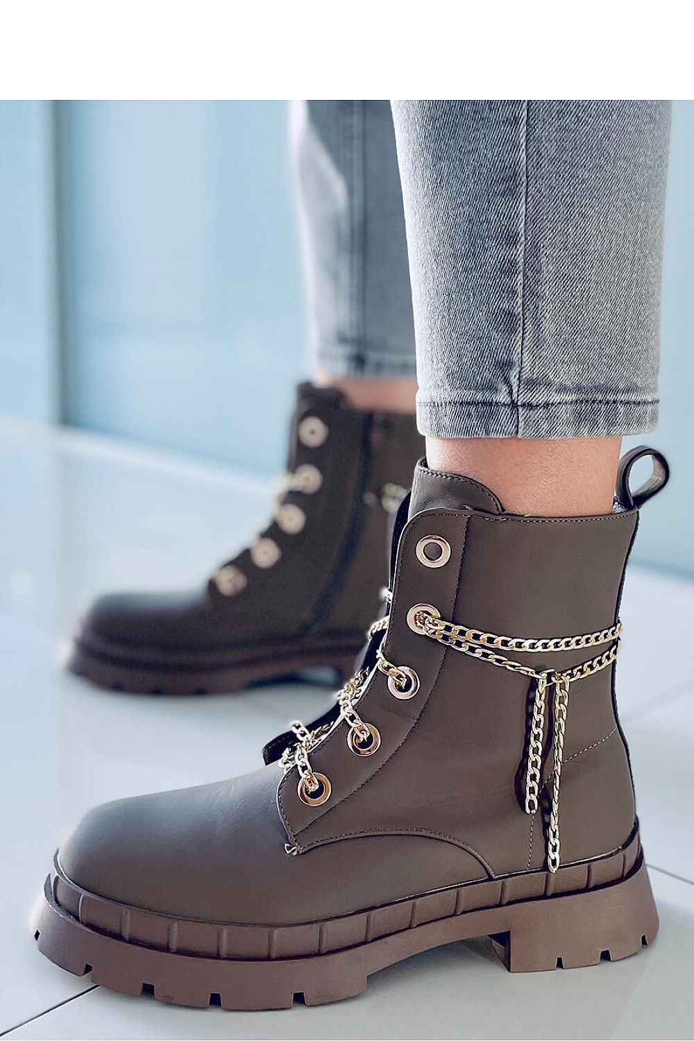 Bottes model 171079 Inello