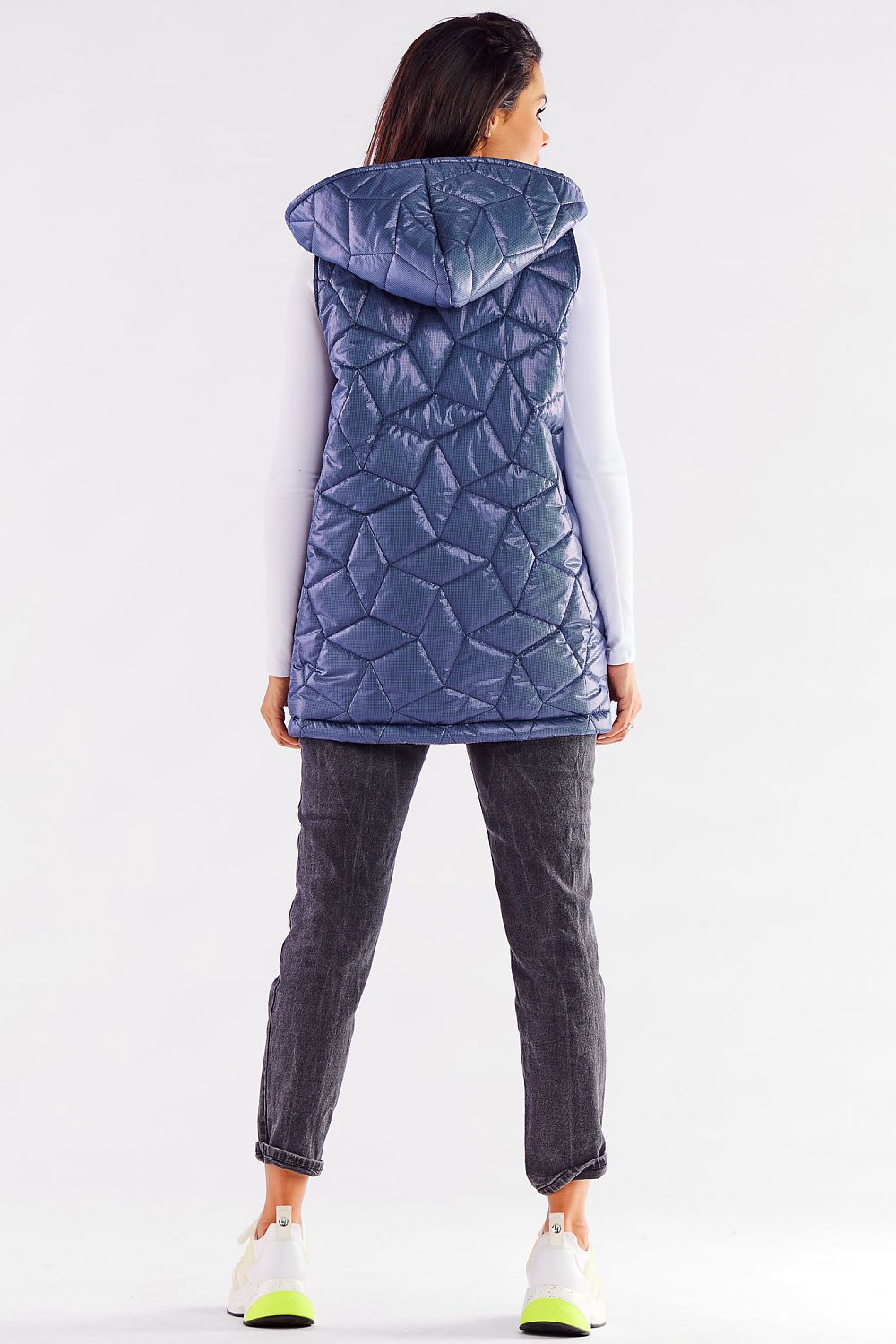 Gilet model 173884 awama