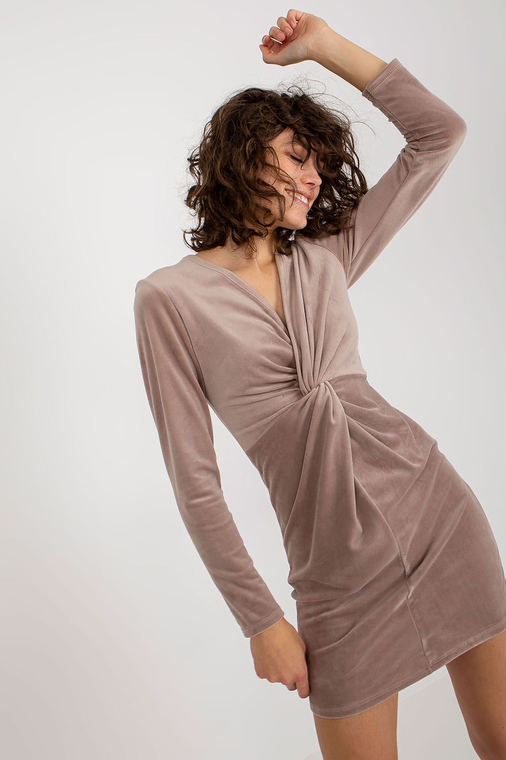 Robe de soirée model 174444 Rue Paris