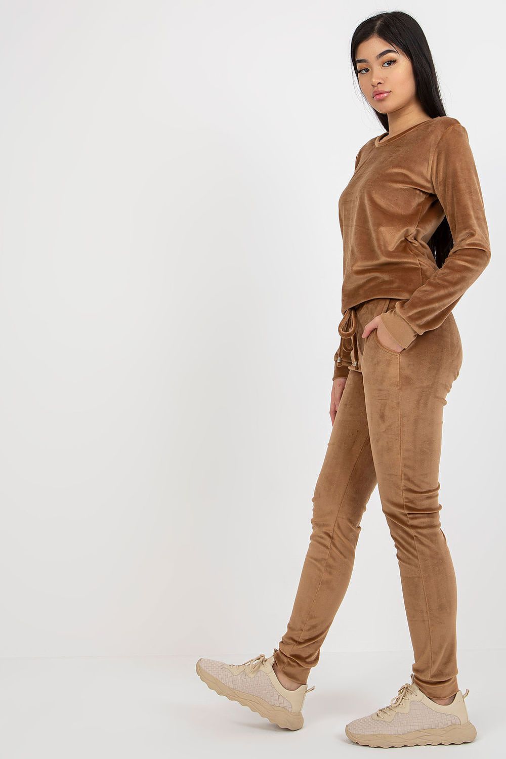 L`ensemble model 175112 Rue Paris