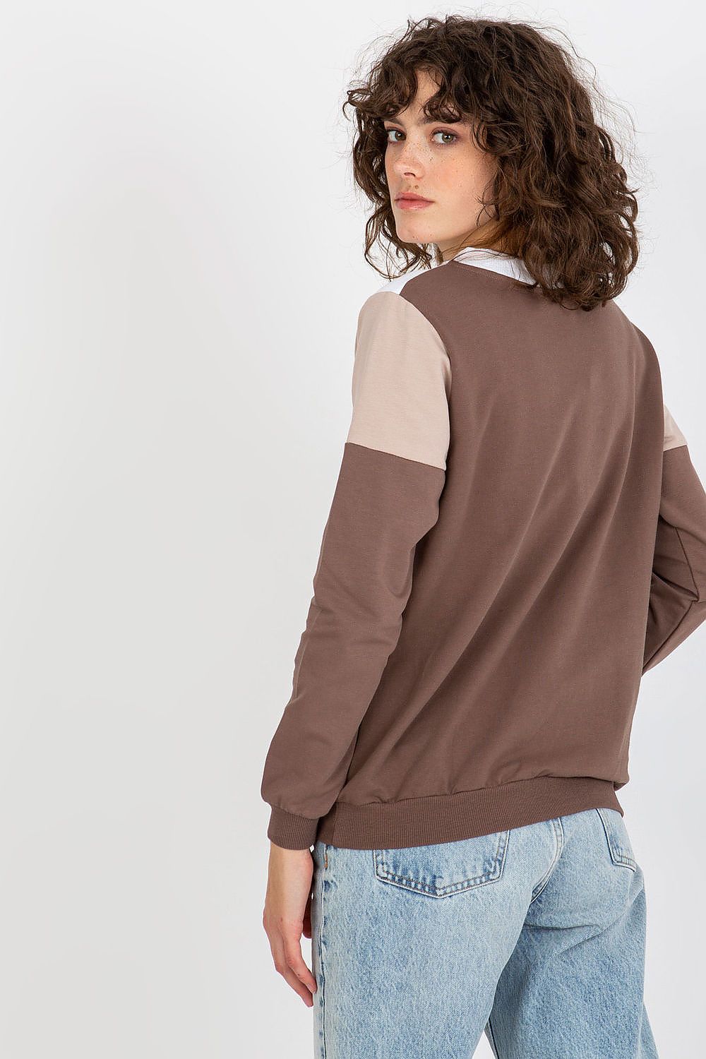 Sweatshirt model 175202 Relevance