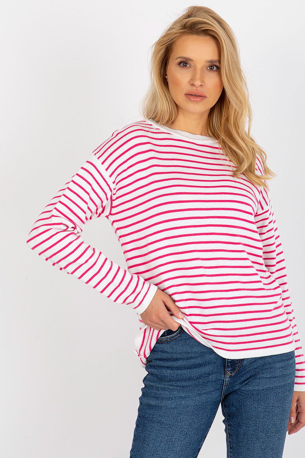 Chandail model 175753 Rue Paris