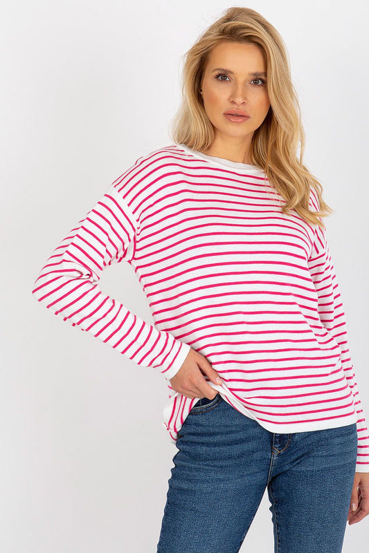 Chandail model 175753 Rue Paris
