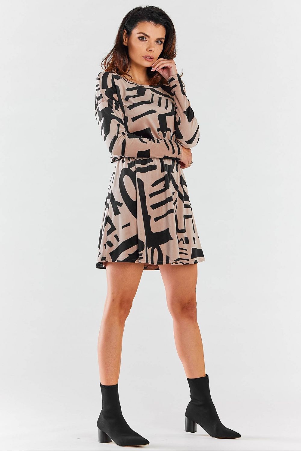  Robe de jour model 176846 awama 