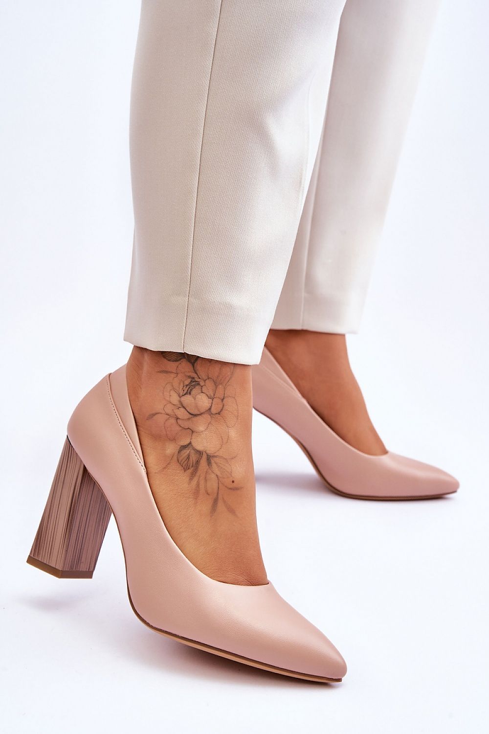 Escarpins talon large model 177704 Step in style