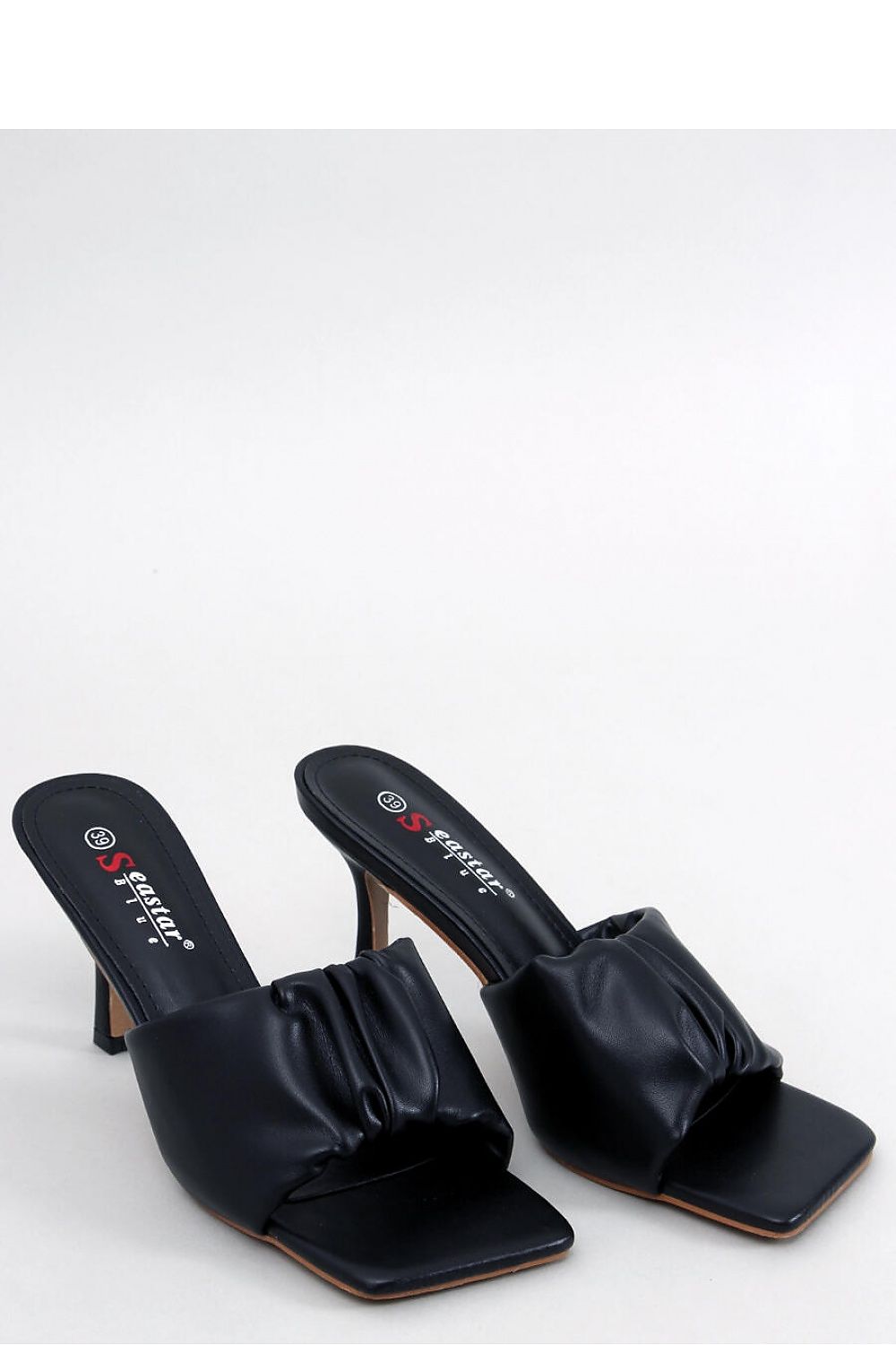 Clacquettes model 177832 Inello