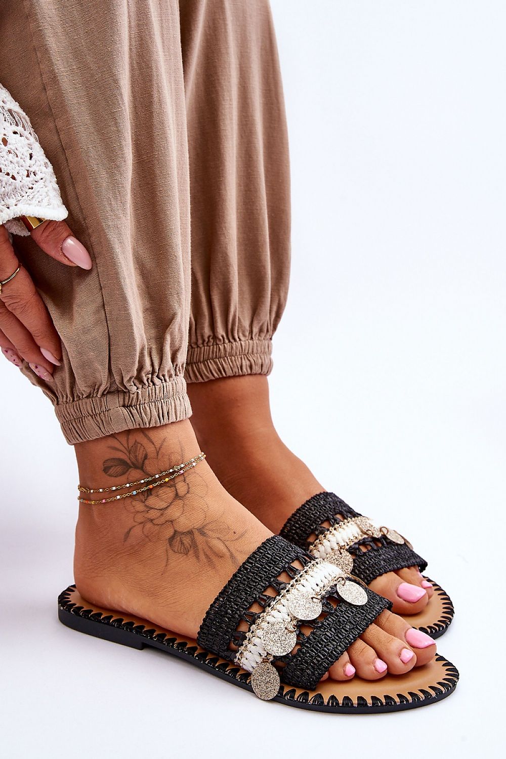 Clacquettes model 178440 Step in style