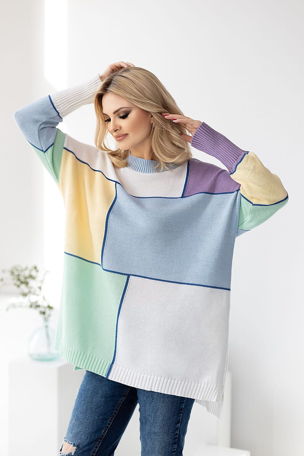 Chandail model 178651 PeeKaBoo