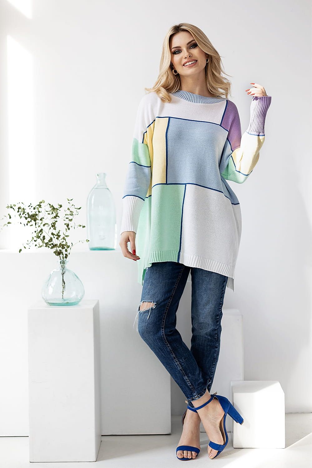 Chandail model 178651 PeeKaBoo