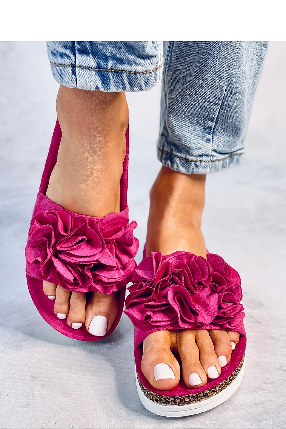 Clacquettes model 180701 Inello