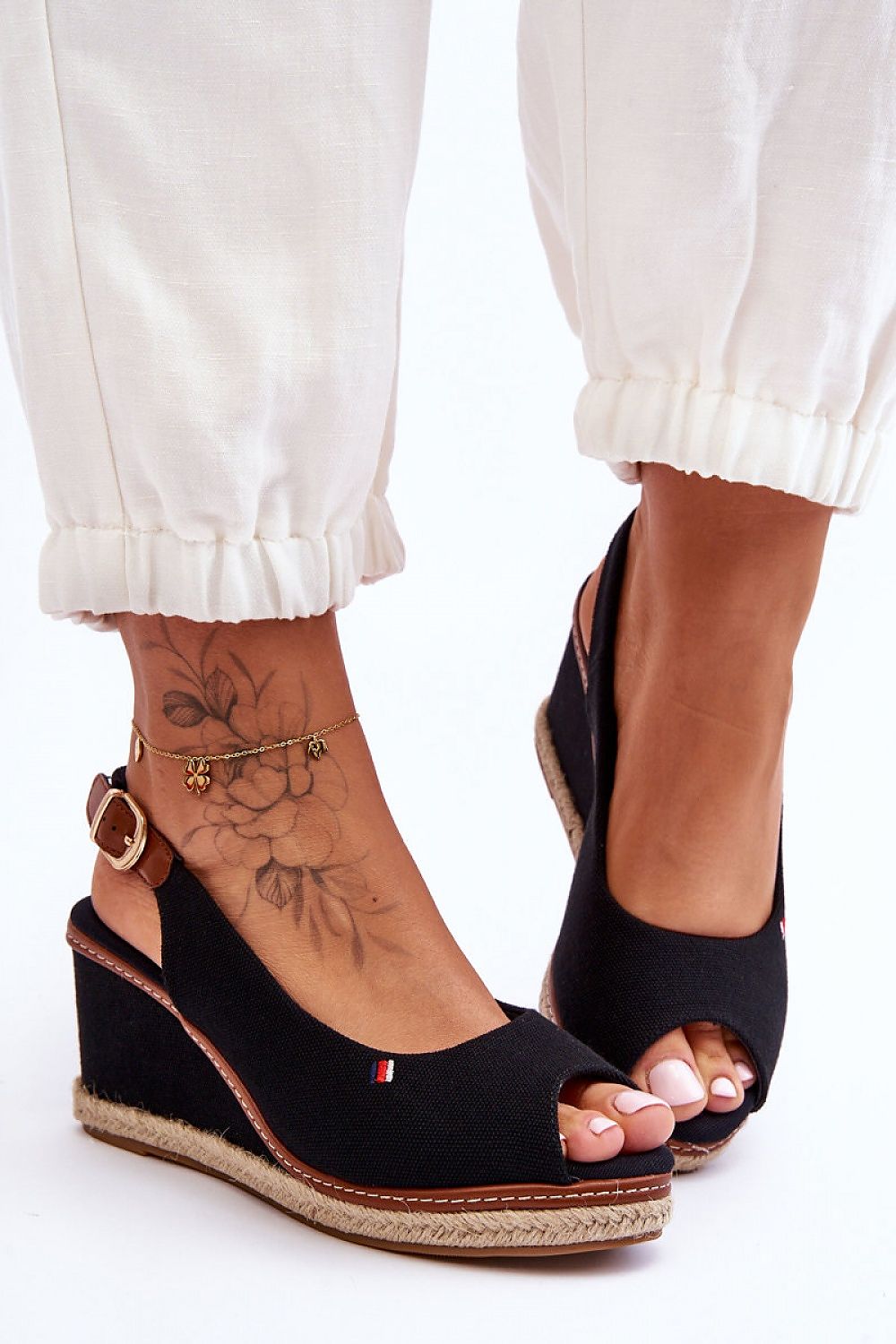 Cothurnes model 181774 Step in style