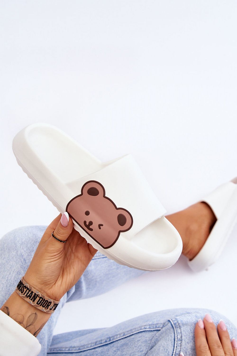 Clacquettes model 182402 Step in style