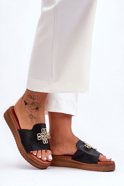 Clacquettes model 183612 Step in style