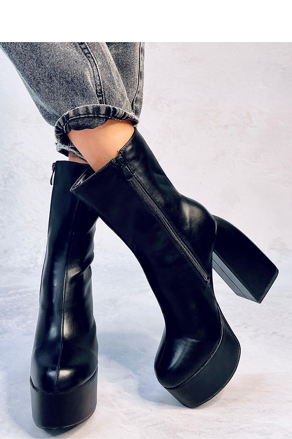 Bottes à talons model 184465 Inello