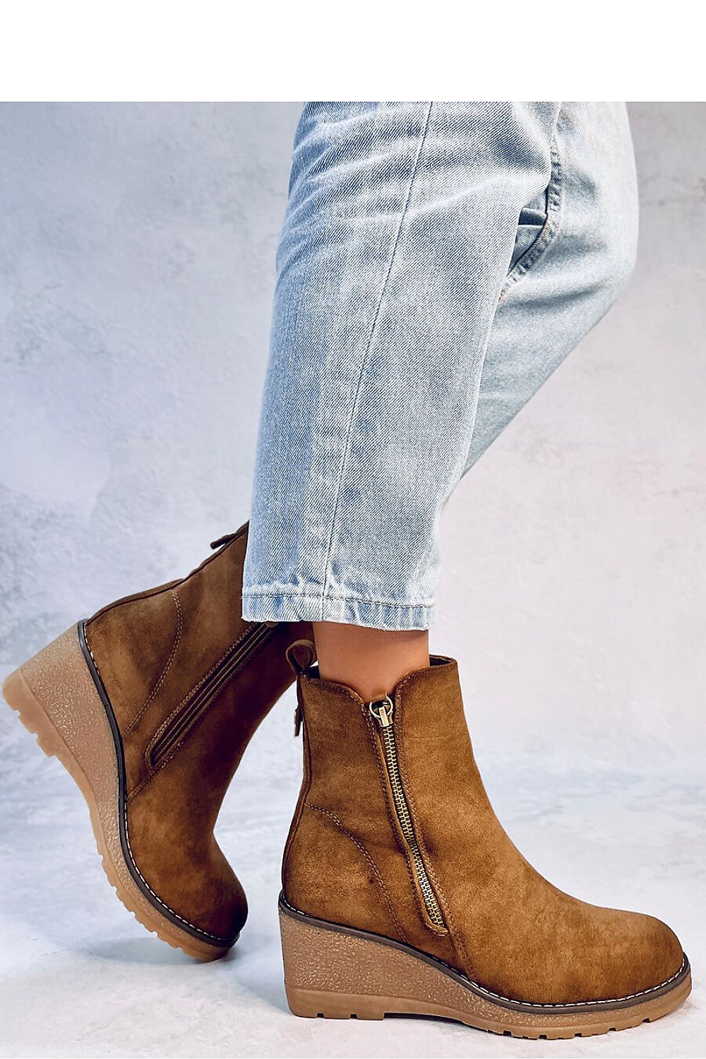 Bottes cothurnes model 184466 Inello