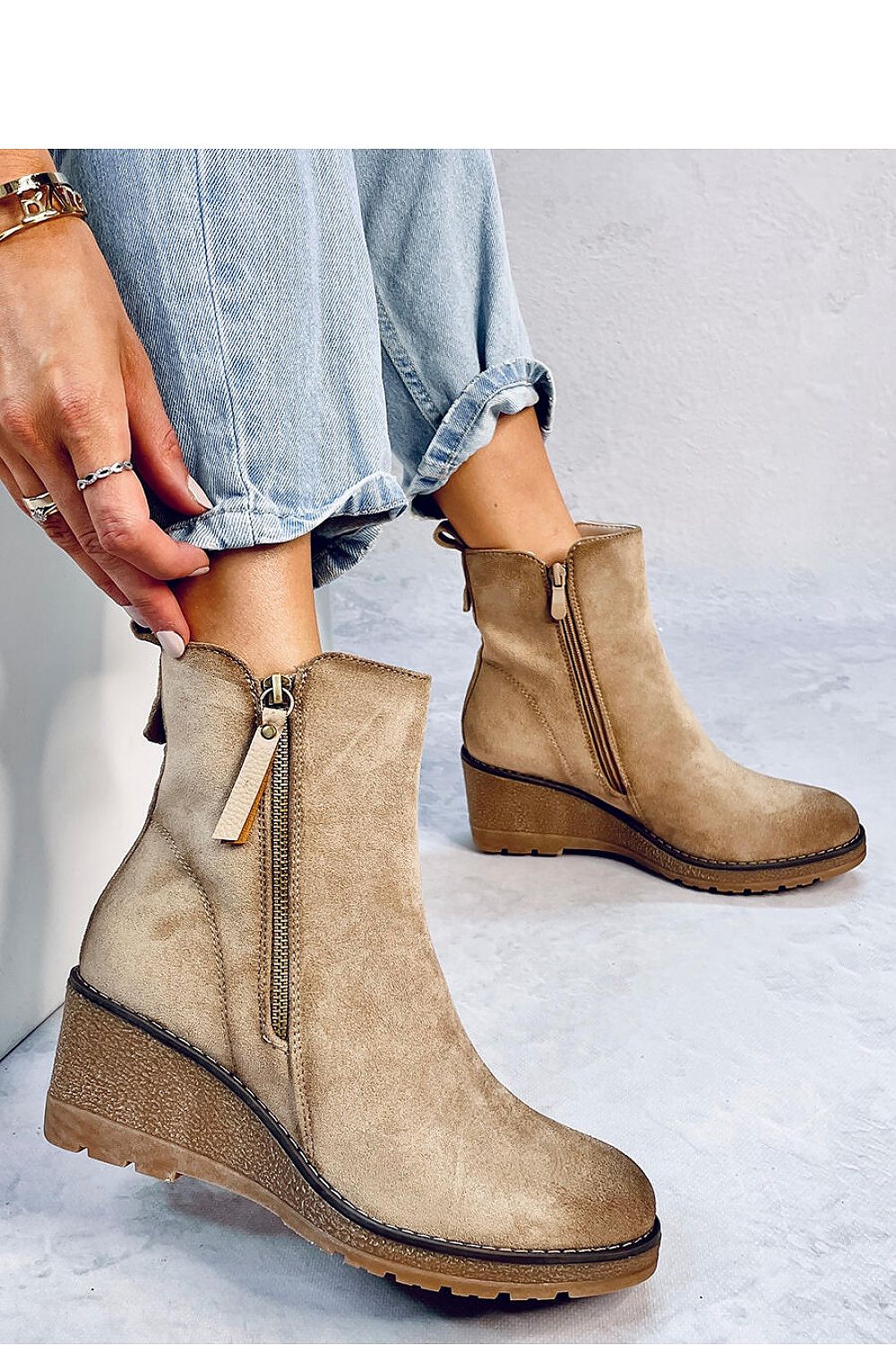Bottes cothurnes model 184467 Inello