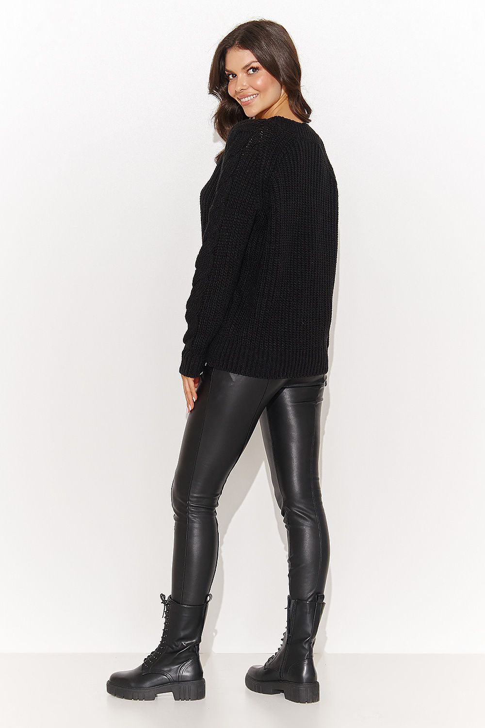 Chandail model 184771 Numinou